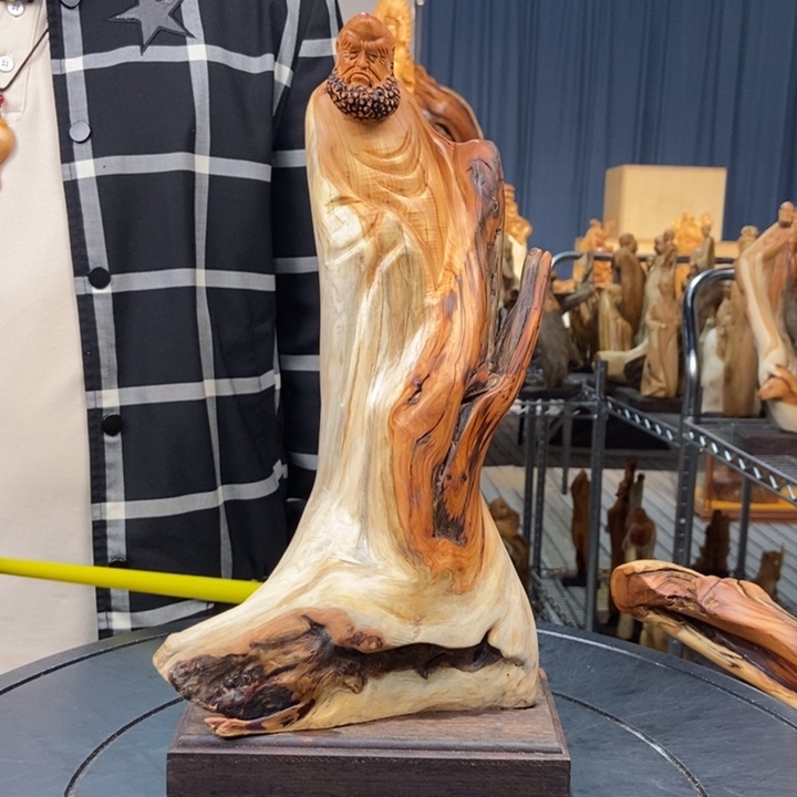 柏木（崖柏）随型摆件