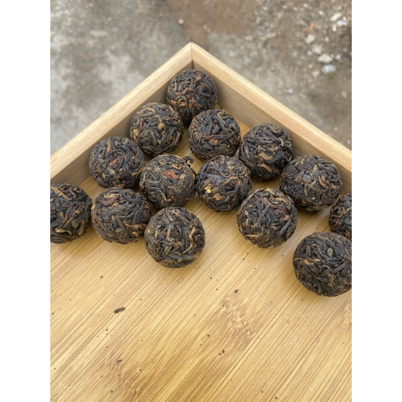 云南腾冲～2025年糯香红茶龙珠