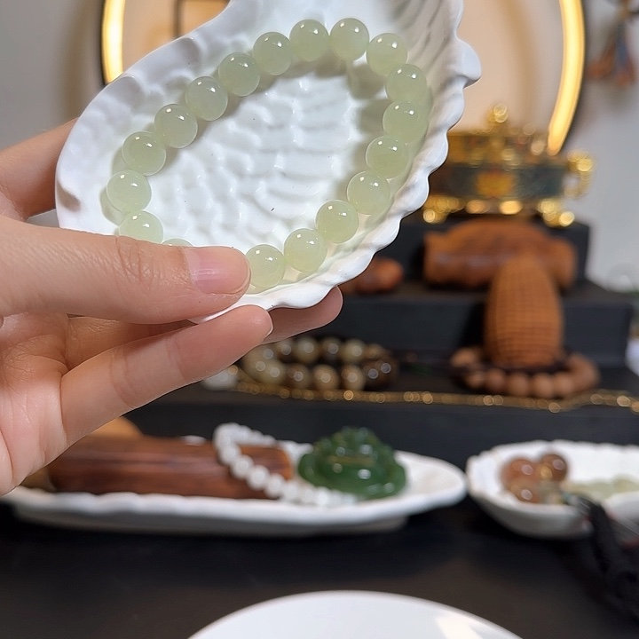 和田玉手链合金晴水葡萄肉10