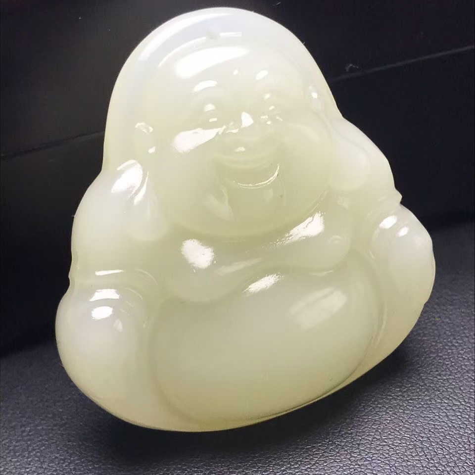 新疆精品天然山料青白玉:弥勒佛！