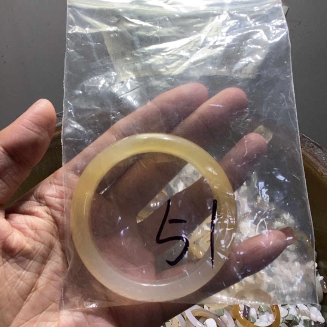 小***学玛瑙/玉髓未镶嵌手镯51号