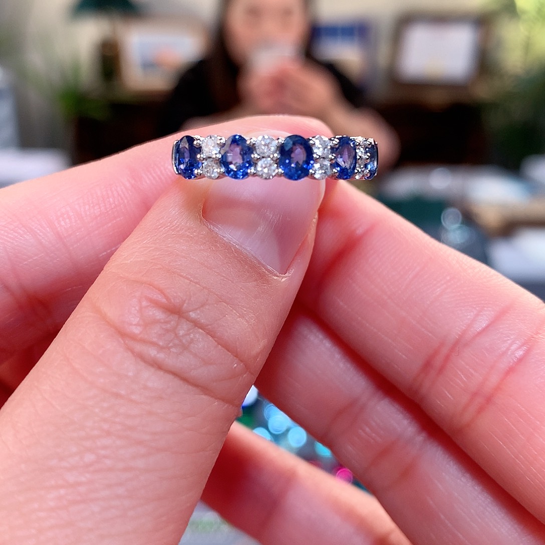 【闪购商品】蓝宝石戒指18K金镶嵌蓝宝石戒指排戒