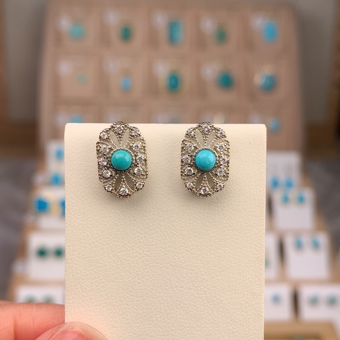 绿松石未镶嵌耳饰