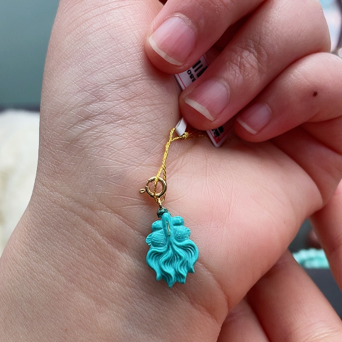 绿松石颈饰未镶嵌