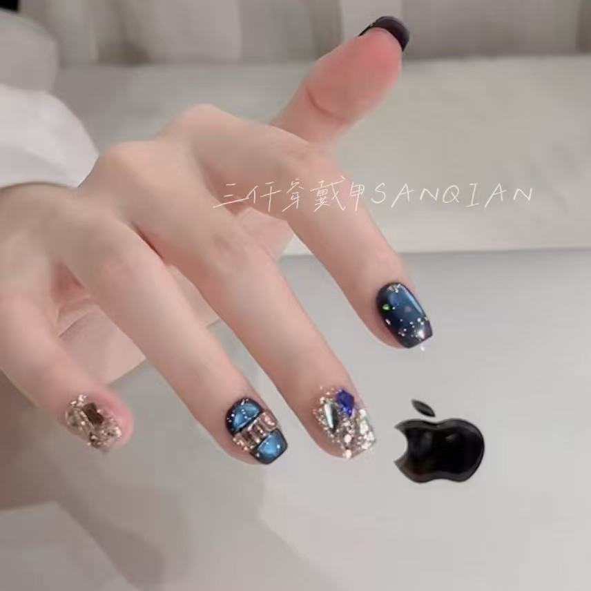 SAN QIAN【深蓝幻调】手工穿戴甲碎钻拼钻梦幻蓝猫眼 显白精致款