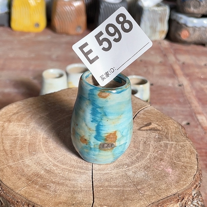 紫砂花盆拇指盆 内口2.4