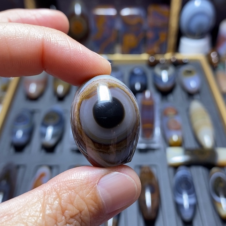 伙***材玛瑙/玉髓未镶嵌珠宝半成品