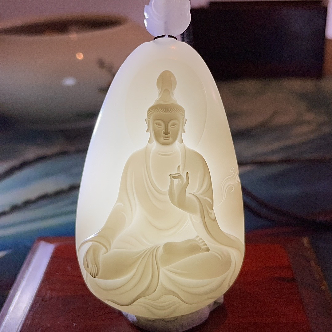 《观自在》偶玉作品84克和田玉挂件