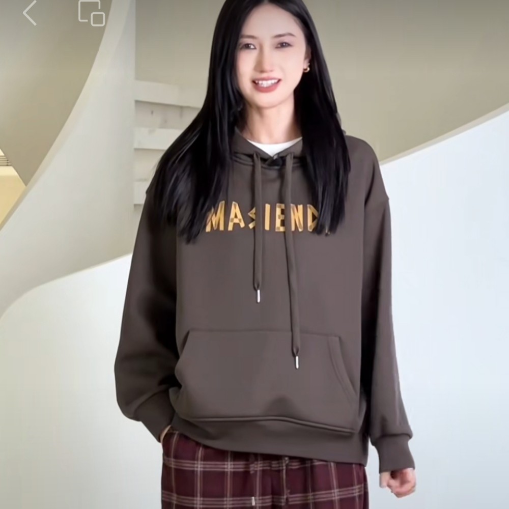 MASIENDI/玛丝恩迪美式连帽加绒宽松套头卫衣330036