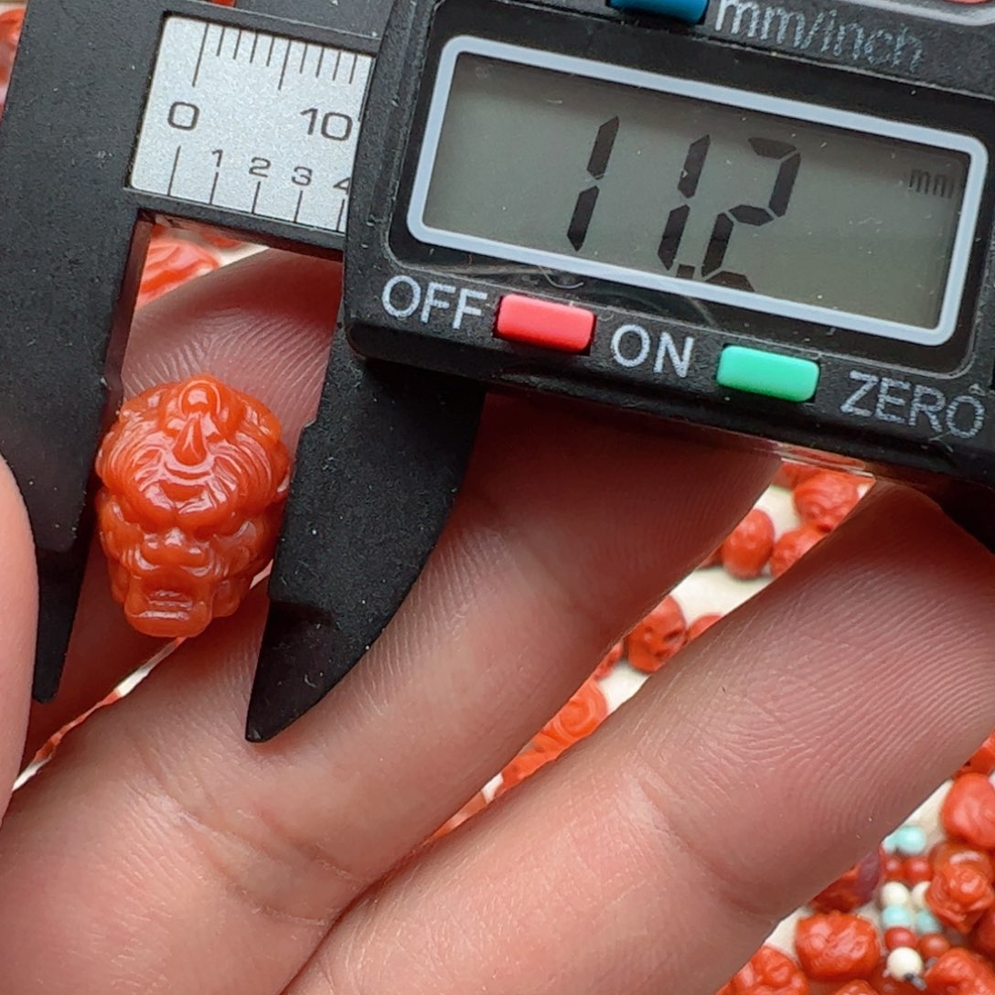 南红玛瑙配饰未镶嵌