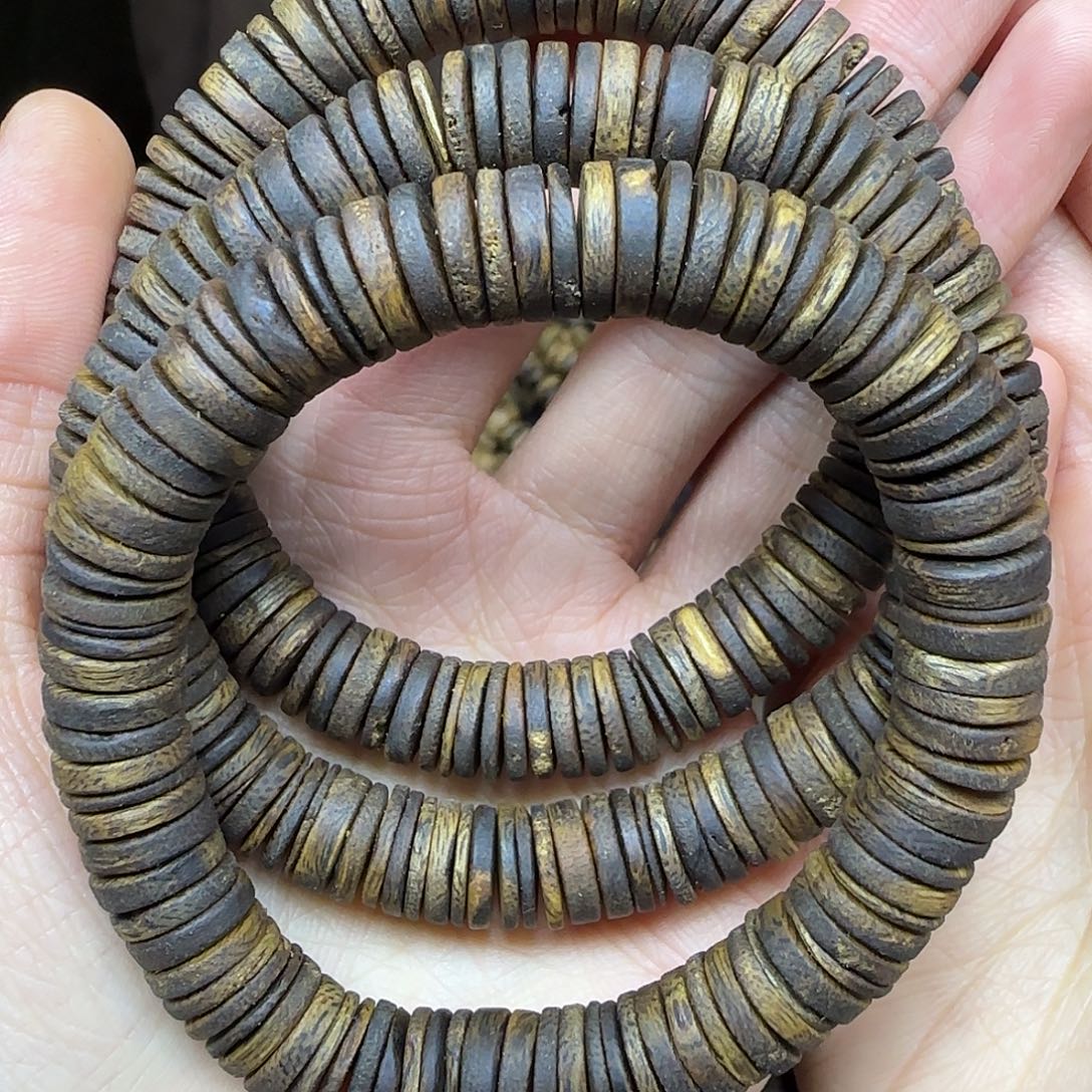 沉香碎屑沉香+沉水浮1.0片片珠单圈13克加多样性发一