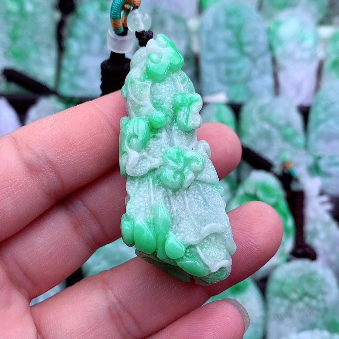 翡翠吊坠(不含链)未镶嵌