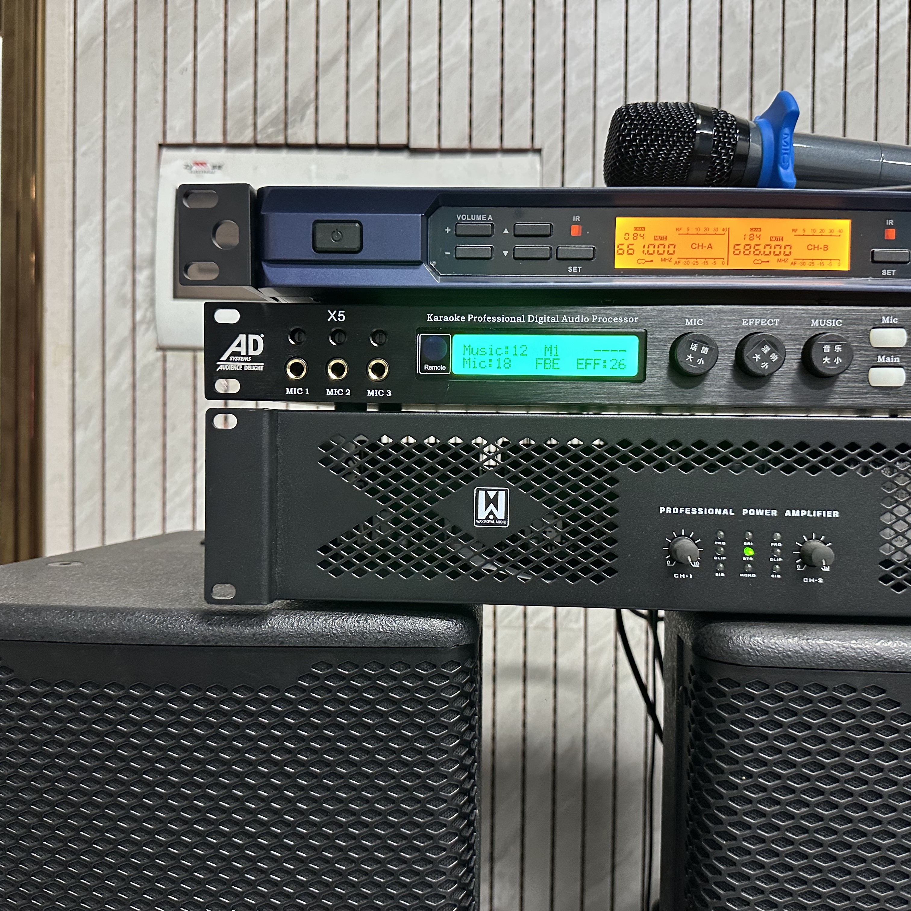 9新  9新 KP4010高端音响套装搭配点歌机支架机柜