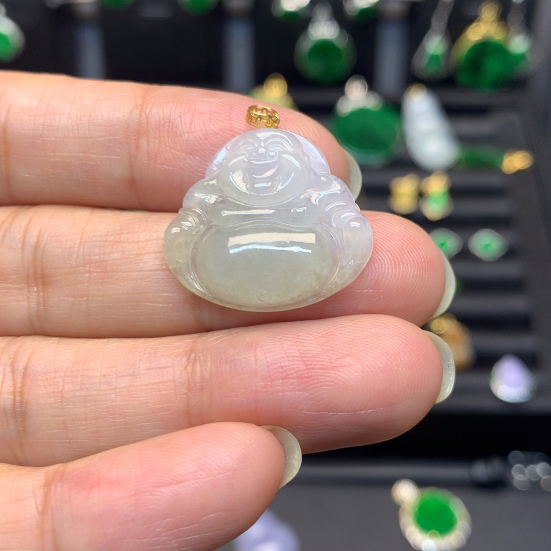 翡翠18K金镶嵌颈饰吊坠