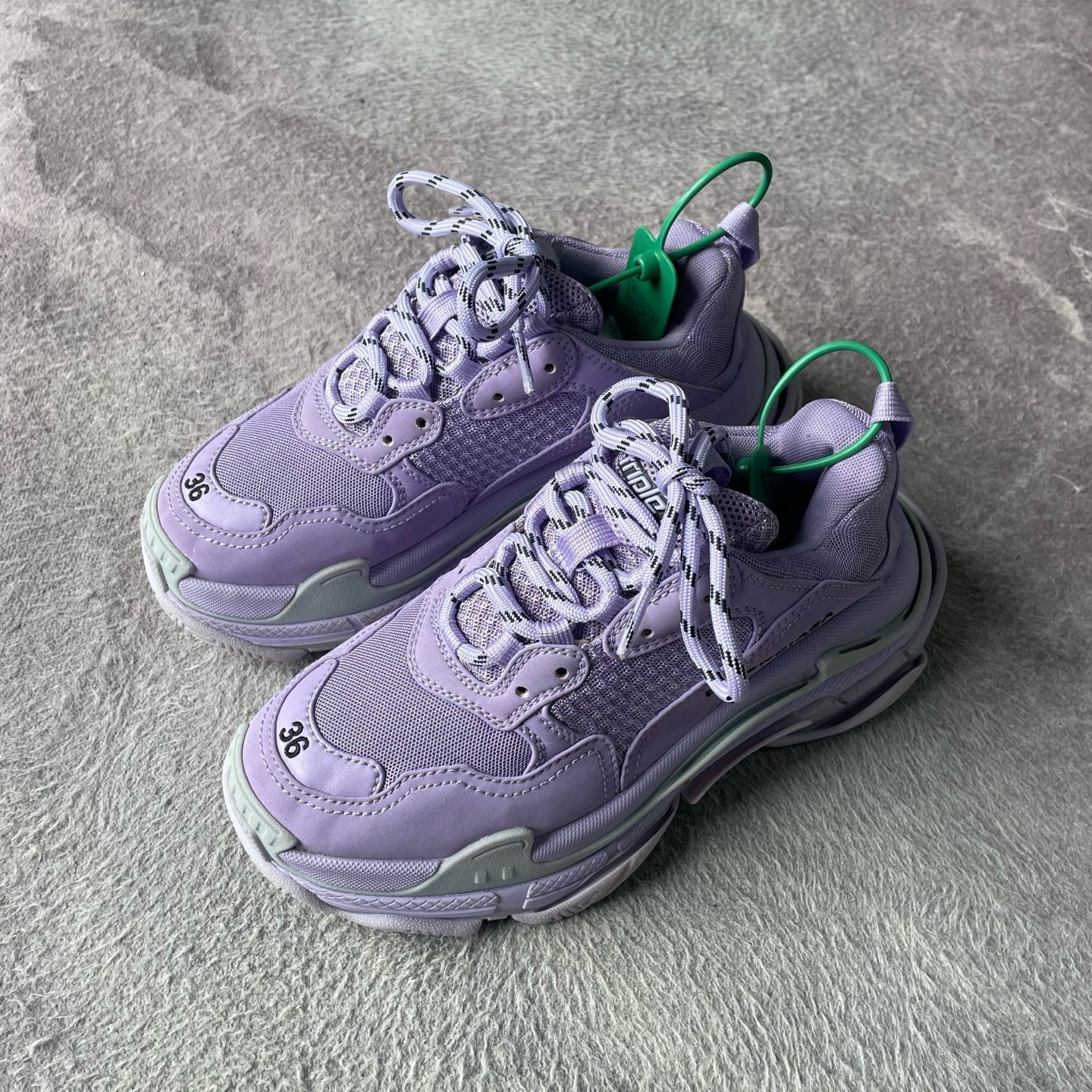 99新 Balenciaga/巴黎世家 triple s香芋紫老爹鞋/36码/无配件