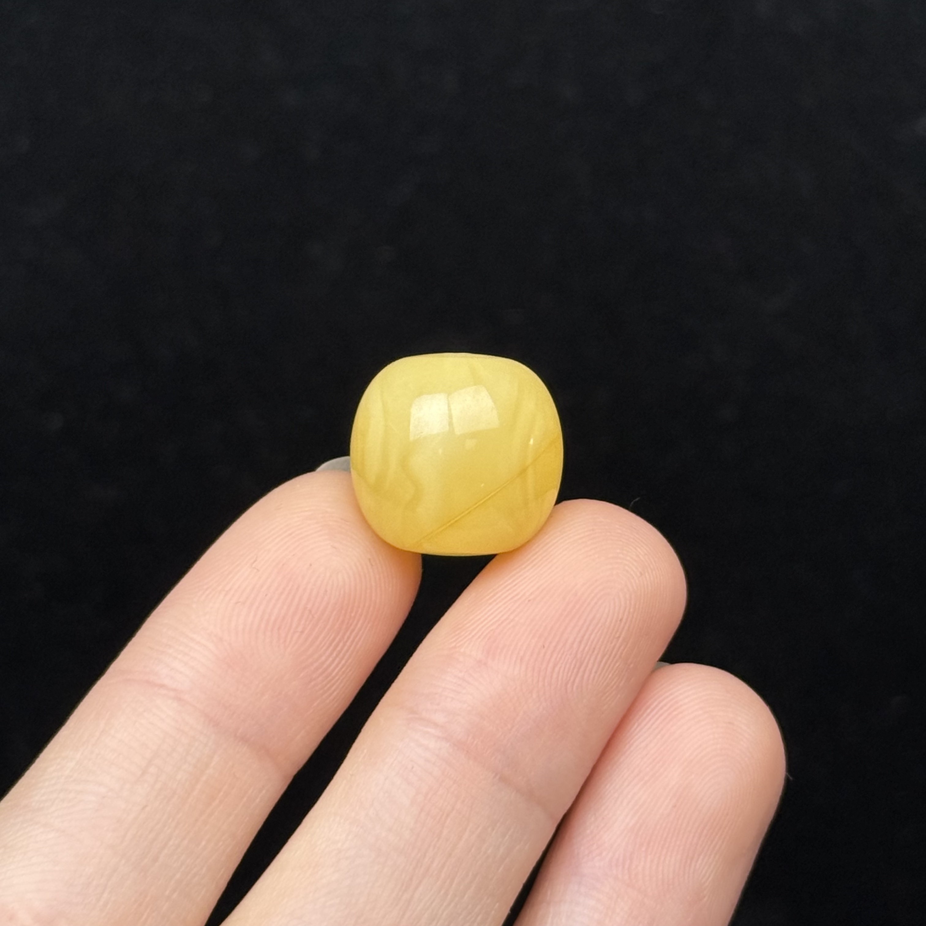 A38-67天然原矿蜜蜡 满蜡鸡油黄墩子14.4*13.8mm支持复检假一罚十