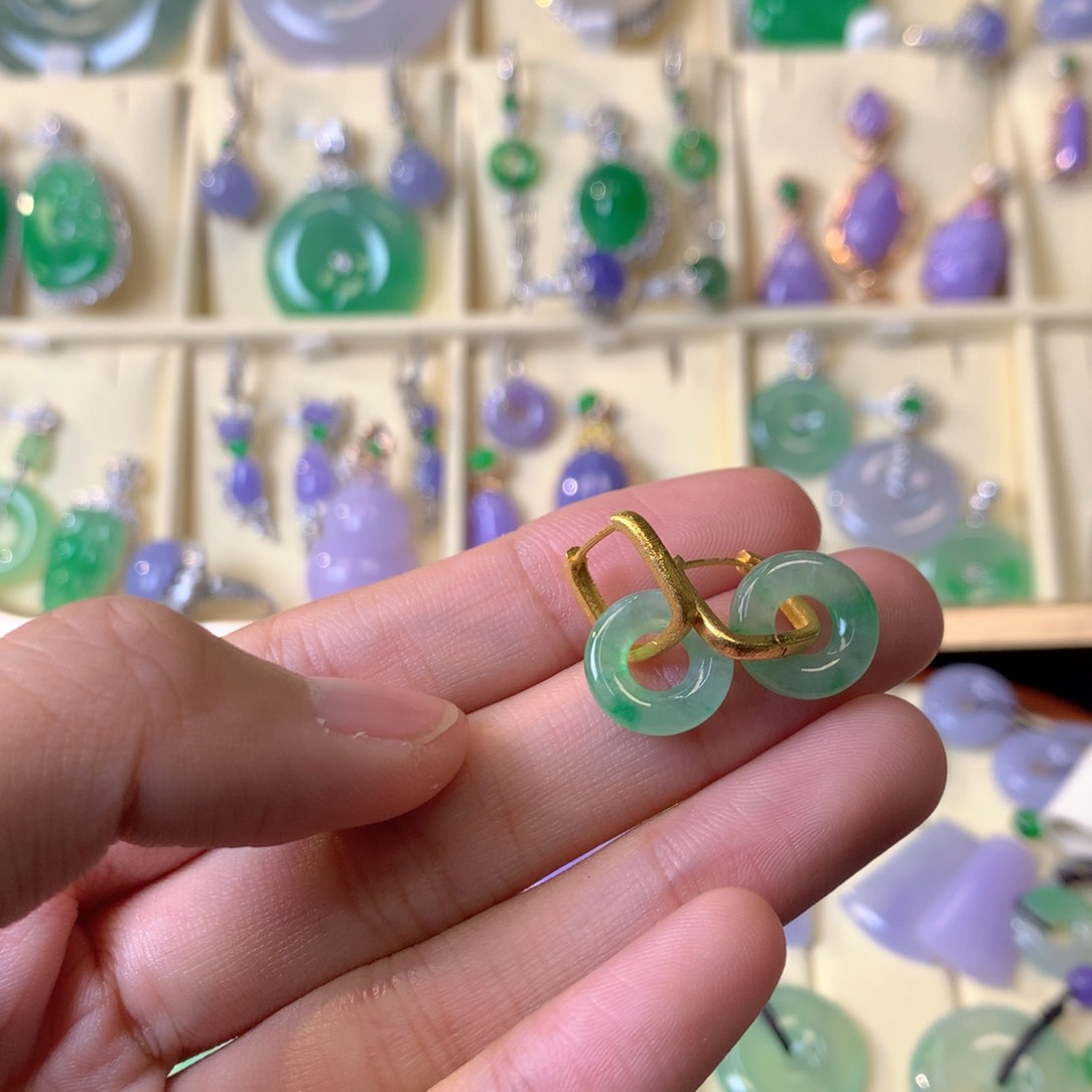 翡翠耳饰18K金镶嵌耳坠