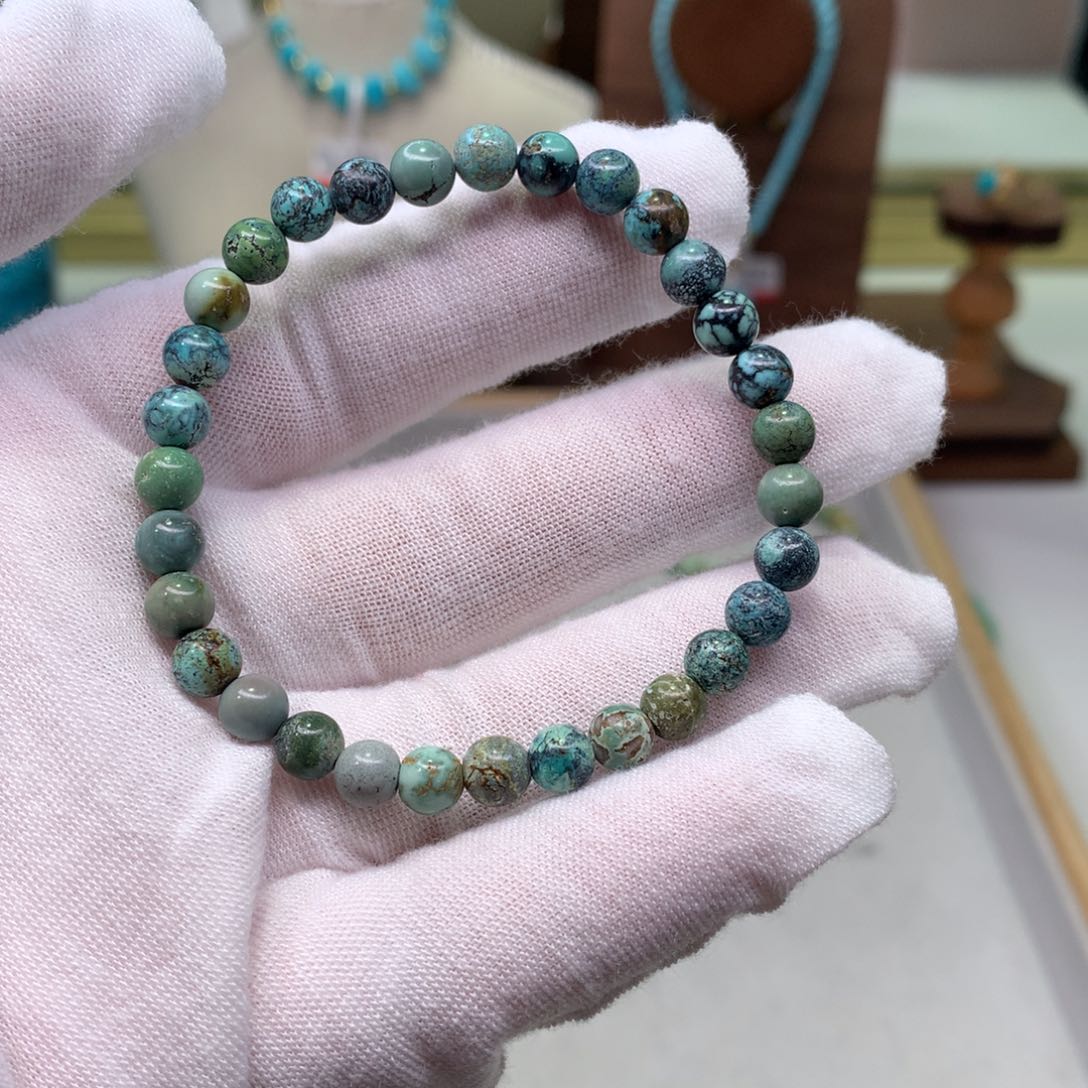 绿松石配饰未镶嵌