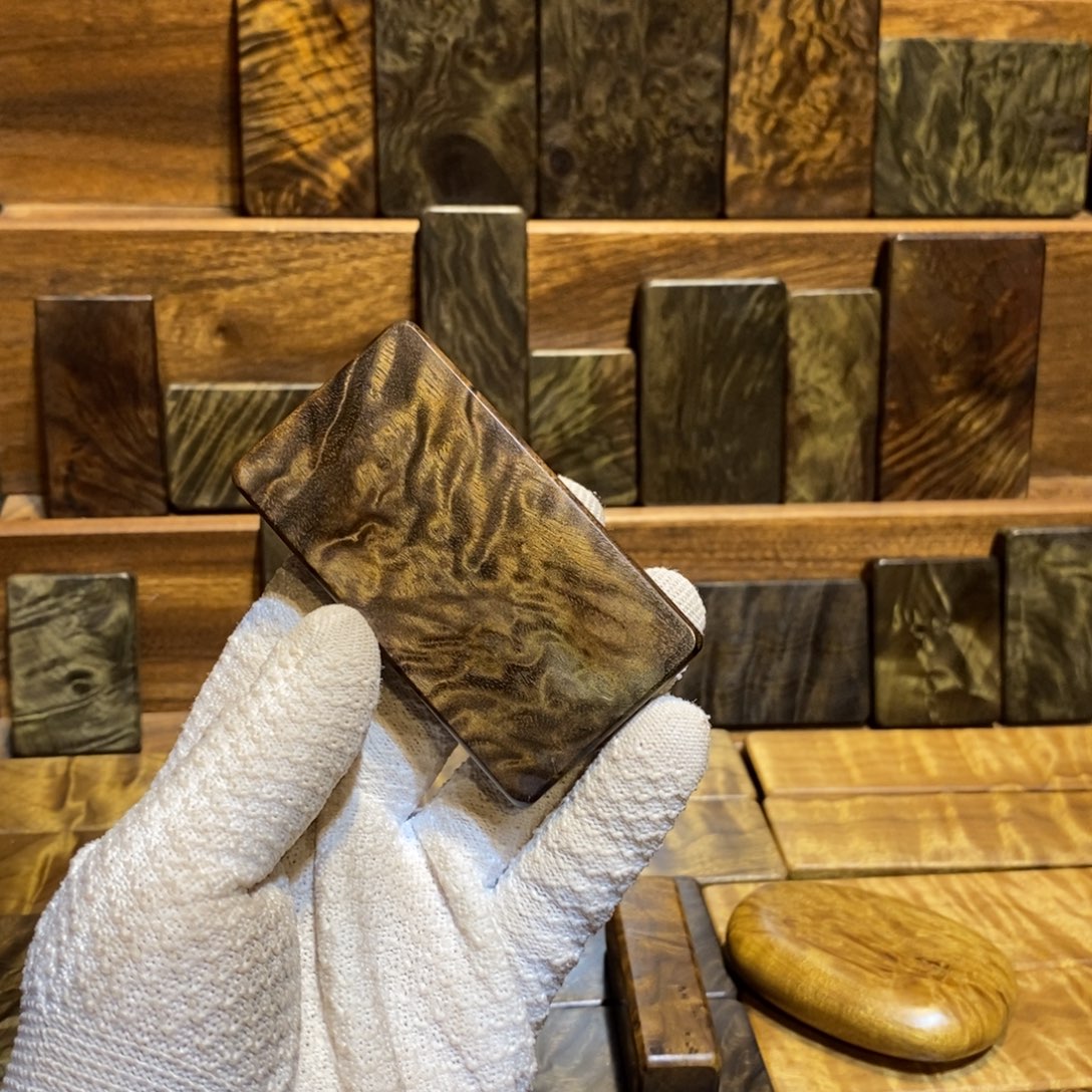 行***之阴沉木阴沉金丝楠木无事牌