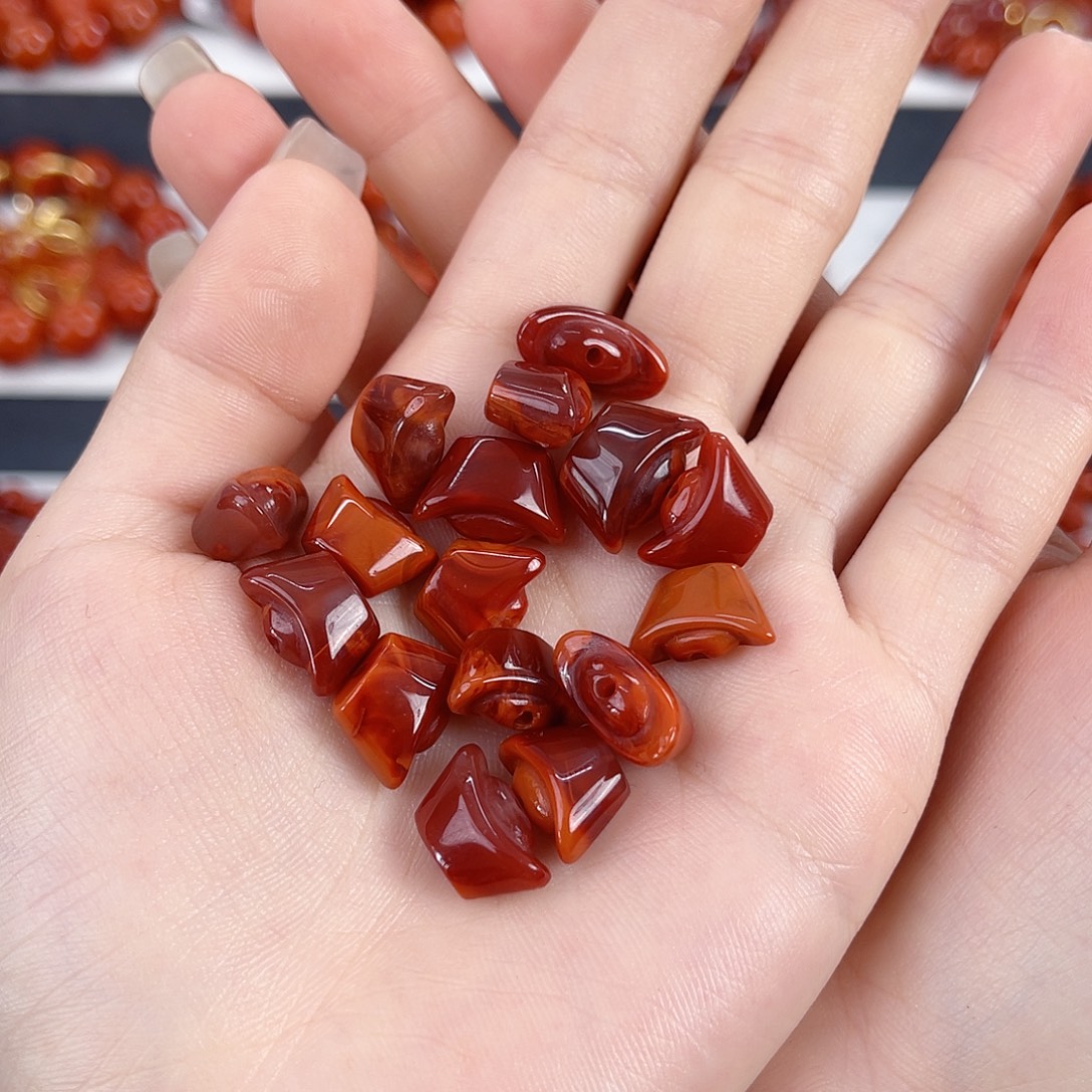 南红玛瑙未镶嵌瓦西元宝（多样性发其一）