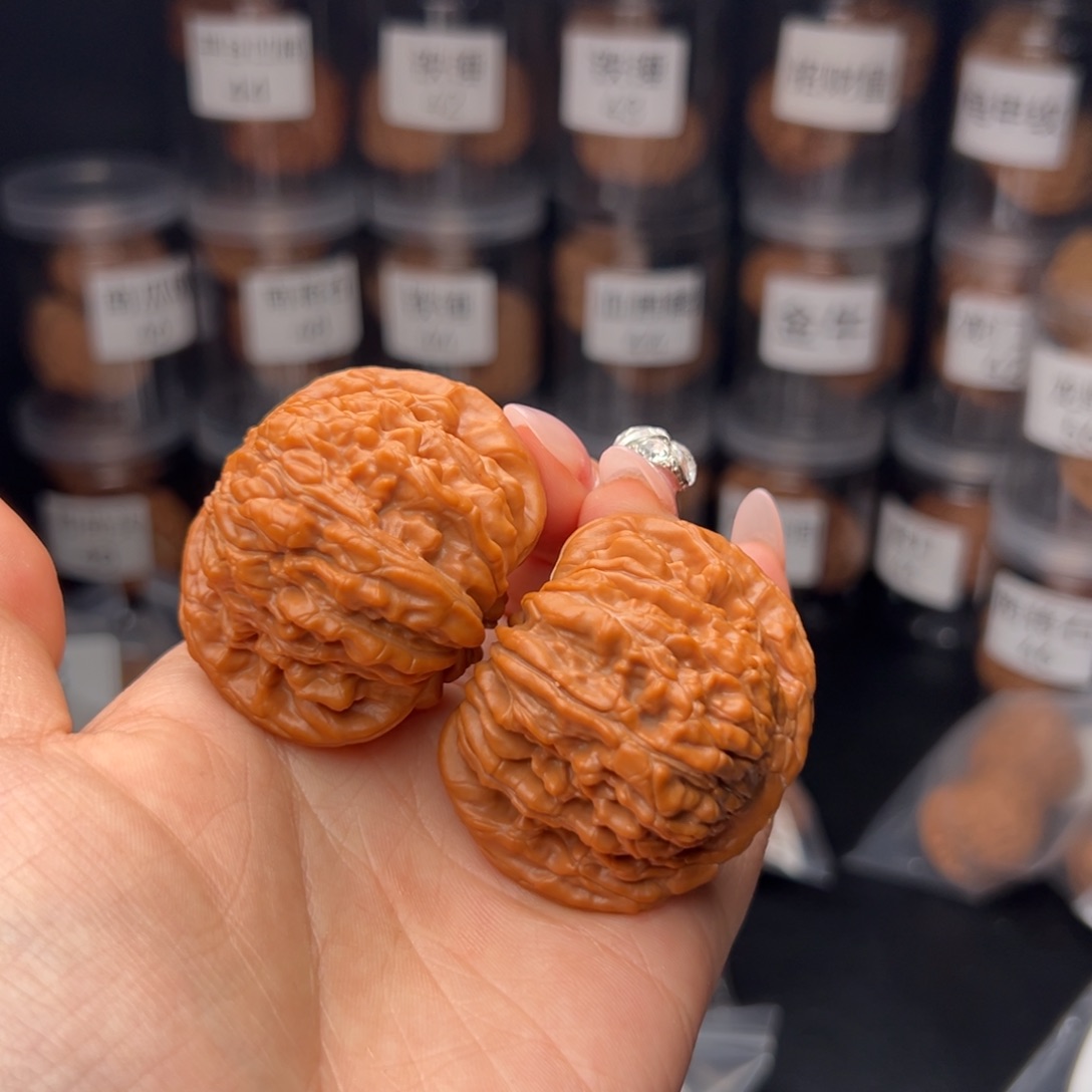 文玩核桃吊坠郭*潮四座楼