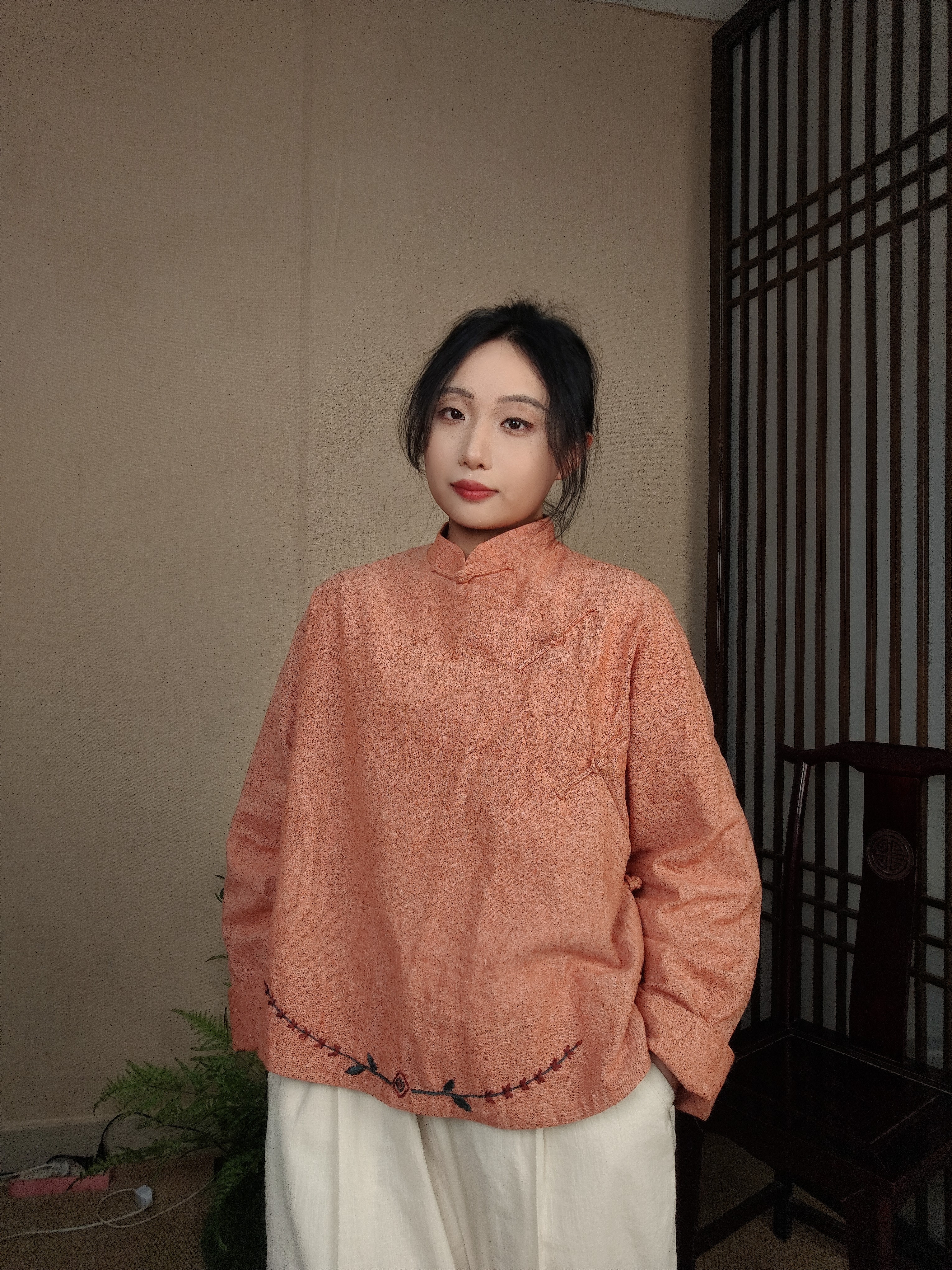 新中式纯色斜襟盘扣手工刺绣国风长袖双层女早秋新款外套25C009