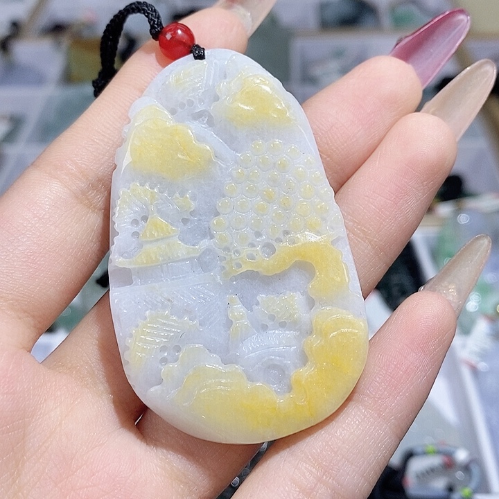 翡翠颈饰未镶嵌翡翠