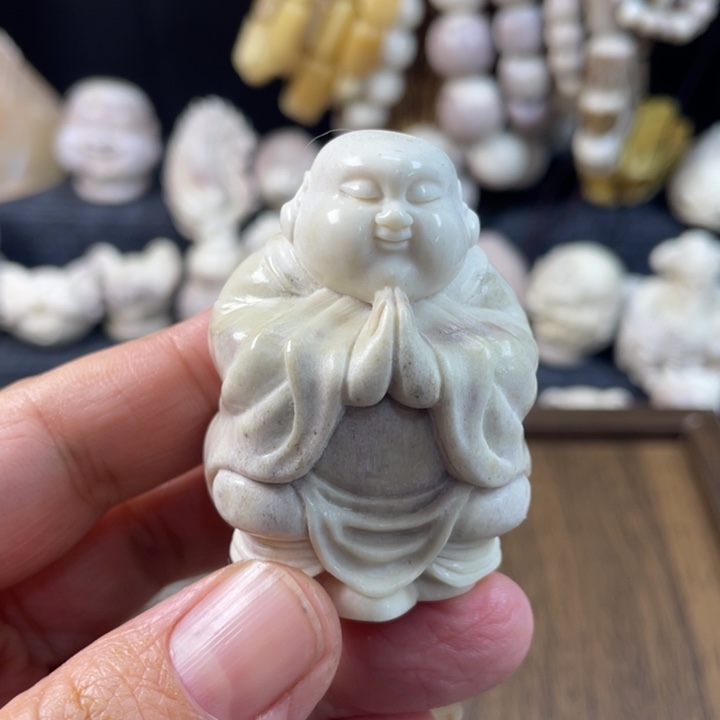 厚***物皮质非金属配饰鹿角雕刻弥勒