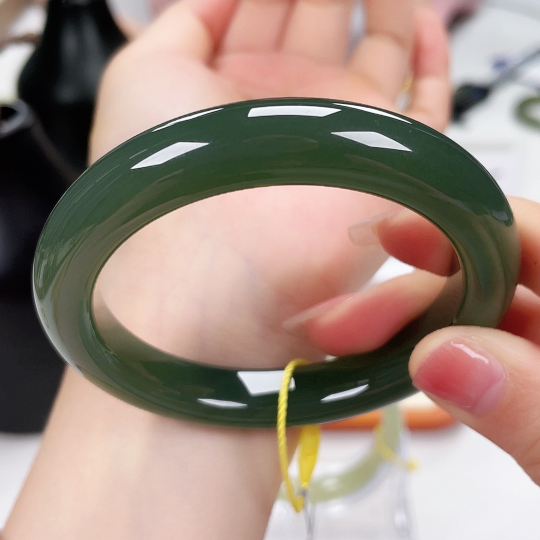 和田玉手镯5657未镶嵌