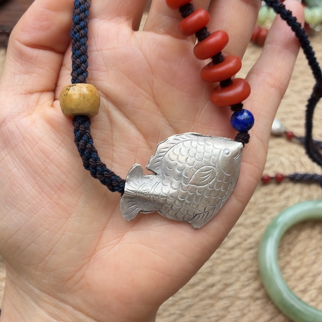 _***南红玛瑙未镶嵌颈饰