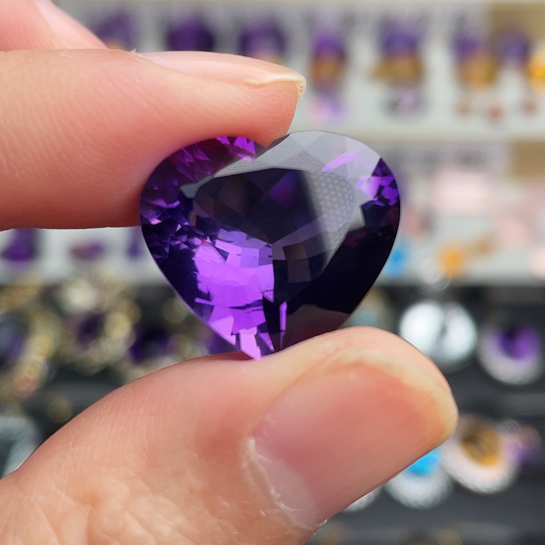 珠宝半成品紫晶未镶嵌天然保真