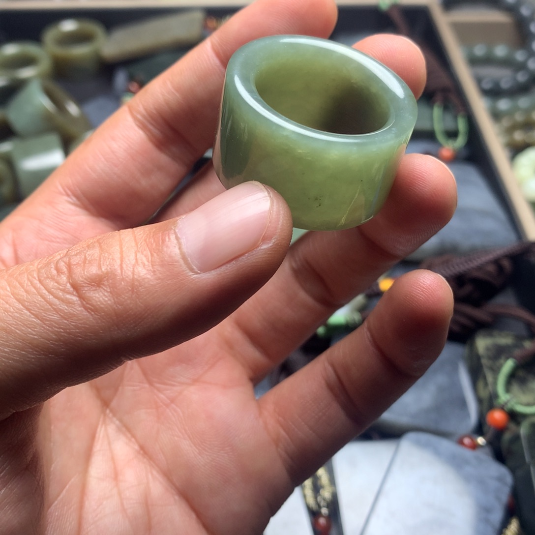 和田玉未镶嵌挂件22.4