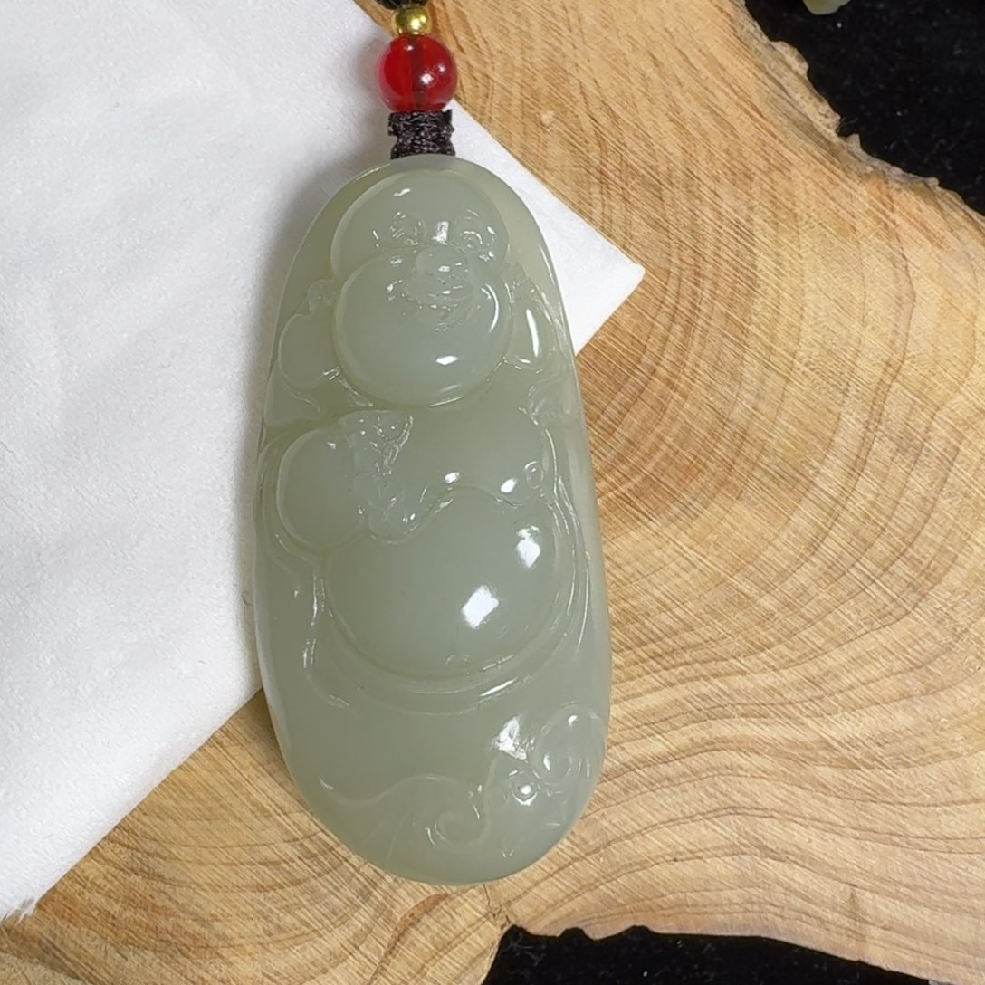 和田玉（糖玉）颈饰未镶嵌