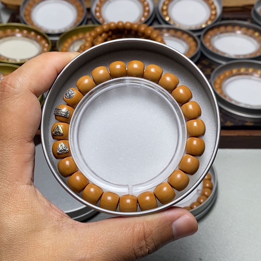 猴头核桃手串37号四标高配直切10左右