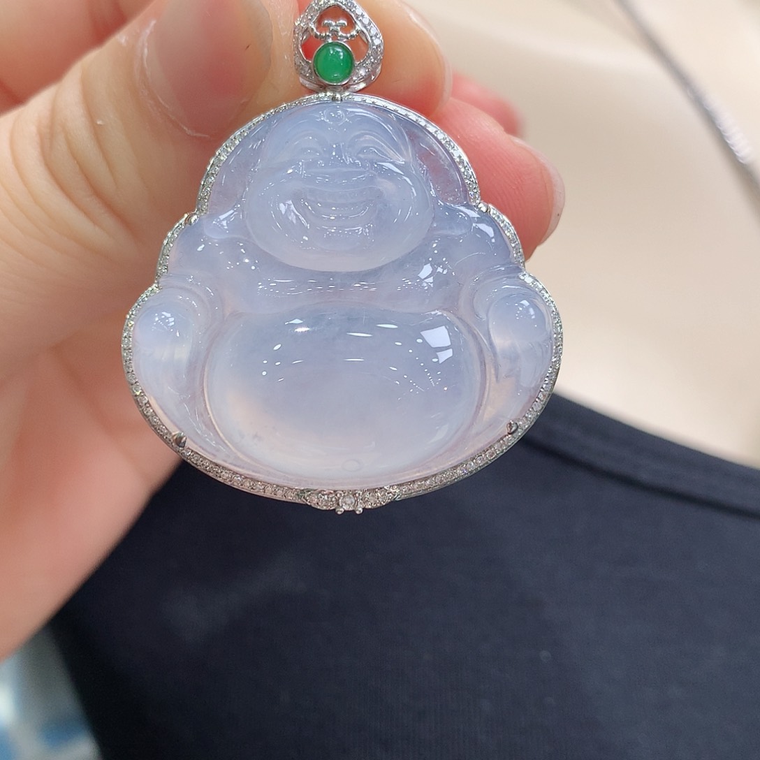 翡翠18K金镶嵌颈饰佛公