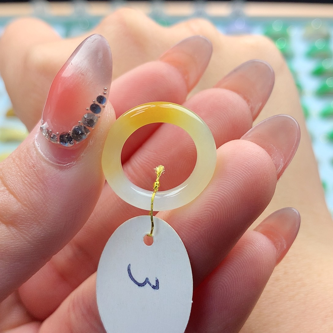 翡翠戒指未镶嵌方*土3号