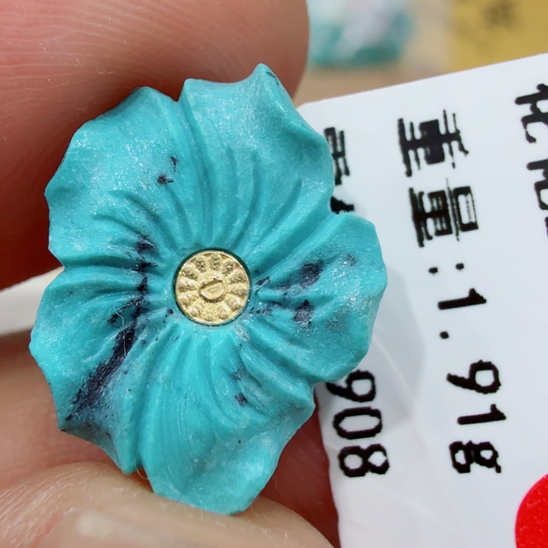 未镶嵌绿松石珠宝奇石