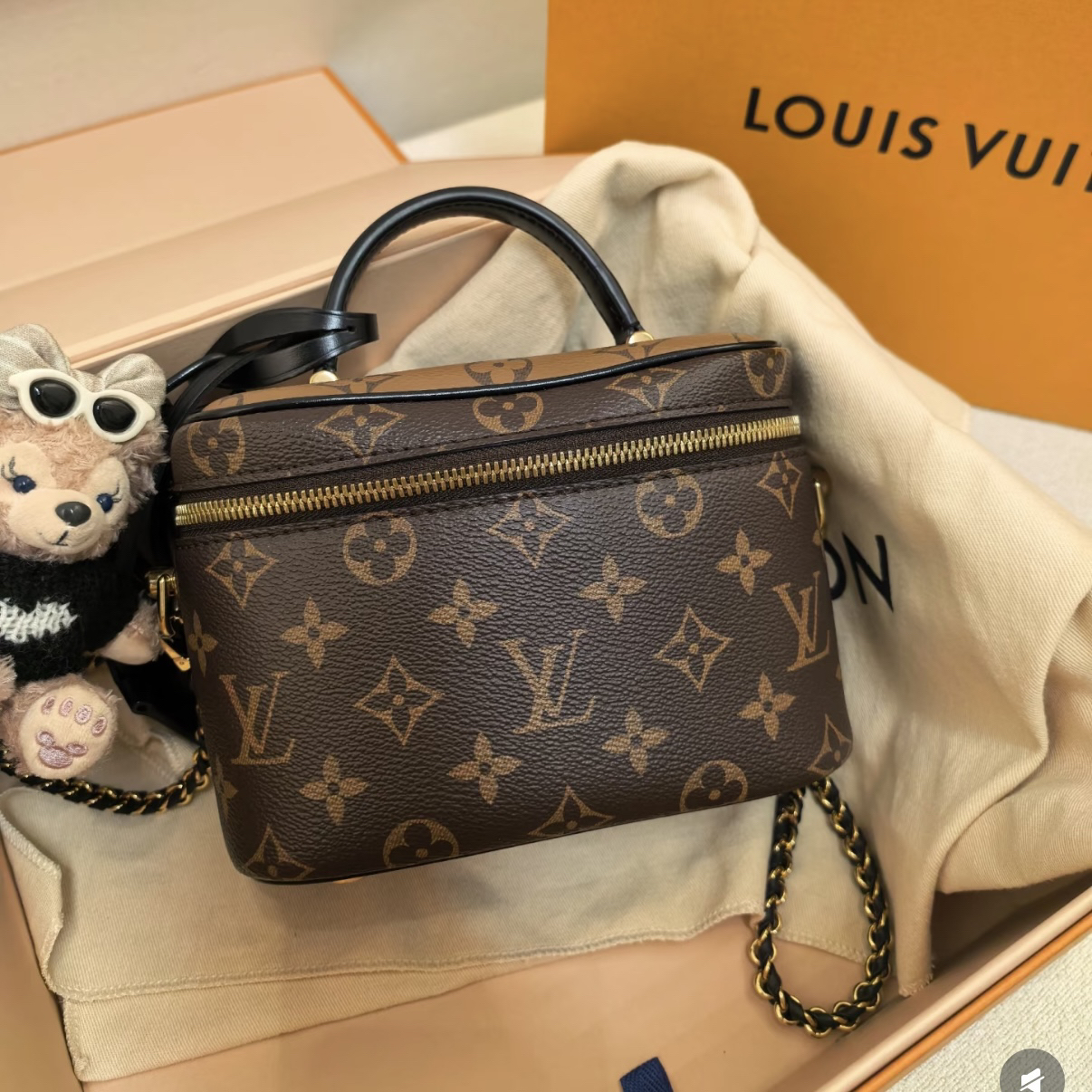 99新 LouisVuitton/路易威登 老花化妆包手提包黑手柄/7854