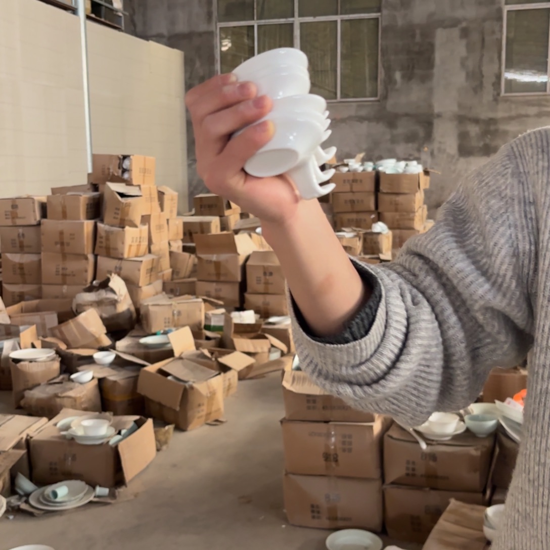 陶瓷高白泥筷子架带味碟5只微瑕