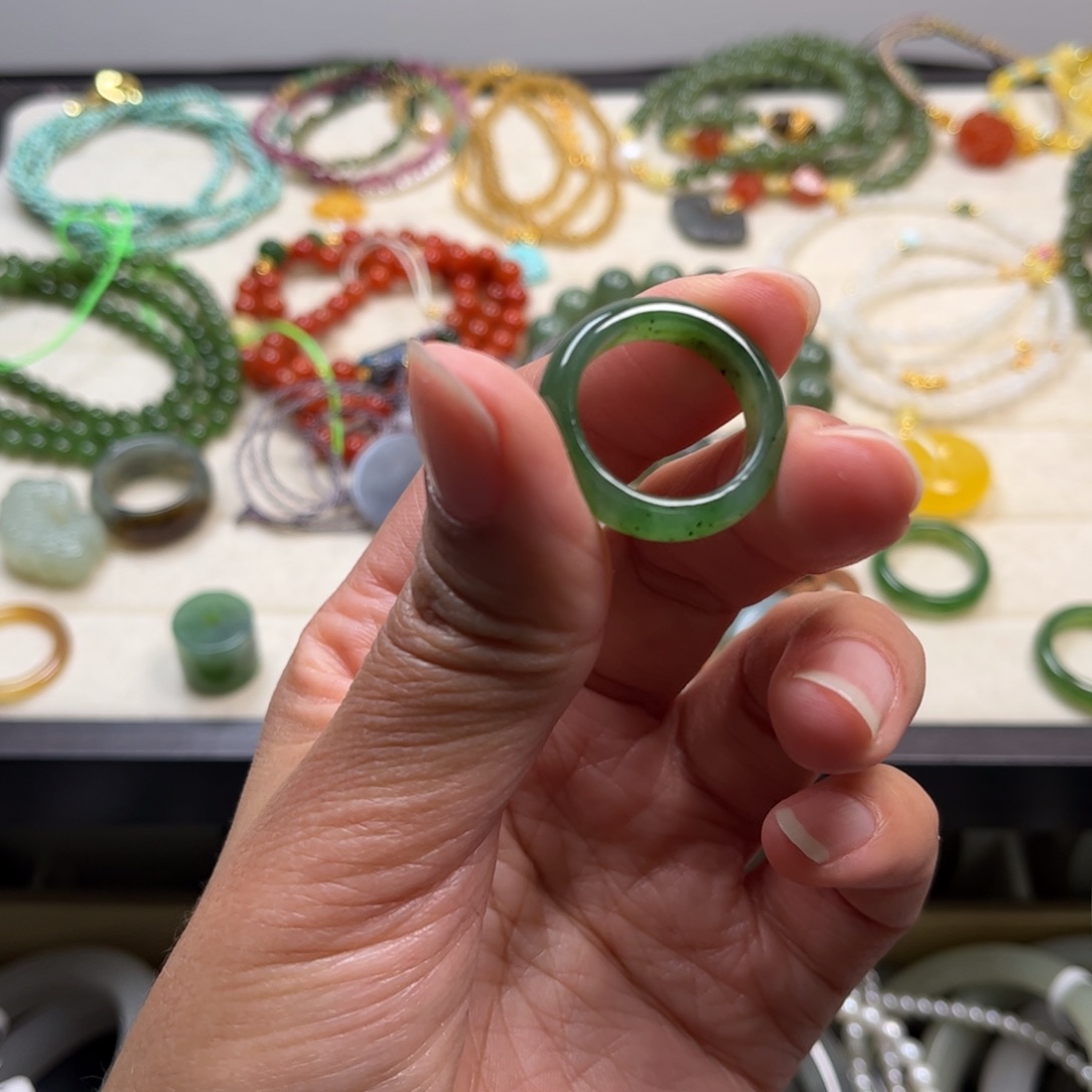 思***颜和田玉（碧玉）未镶嵌珠宝半成品指环18