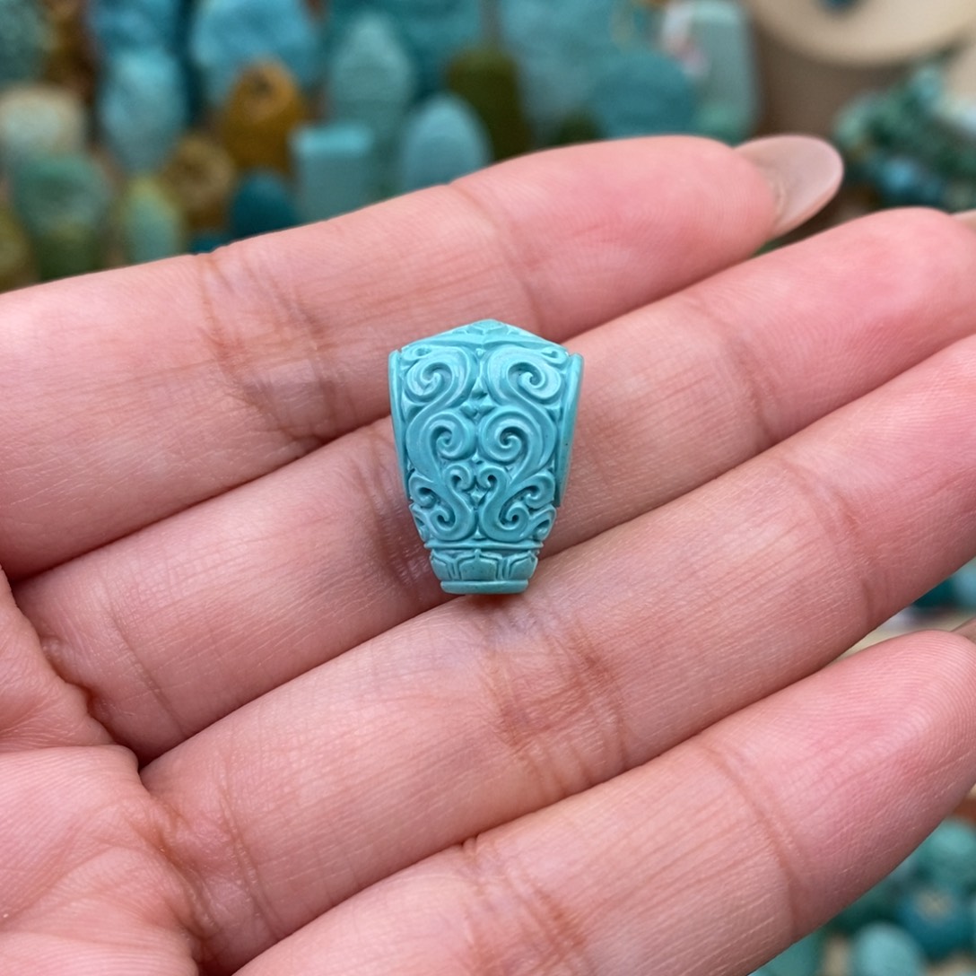 未镶嵌绿松石珠宝奇石