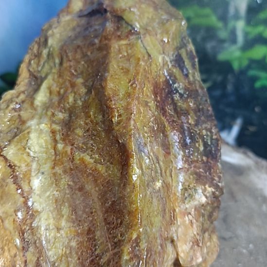 蛇纹石玉未镶嵌珠宝奇石