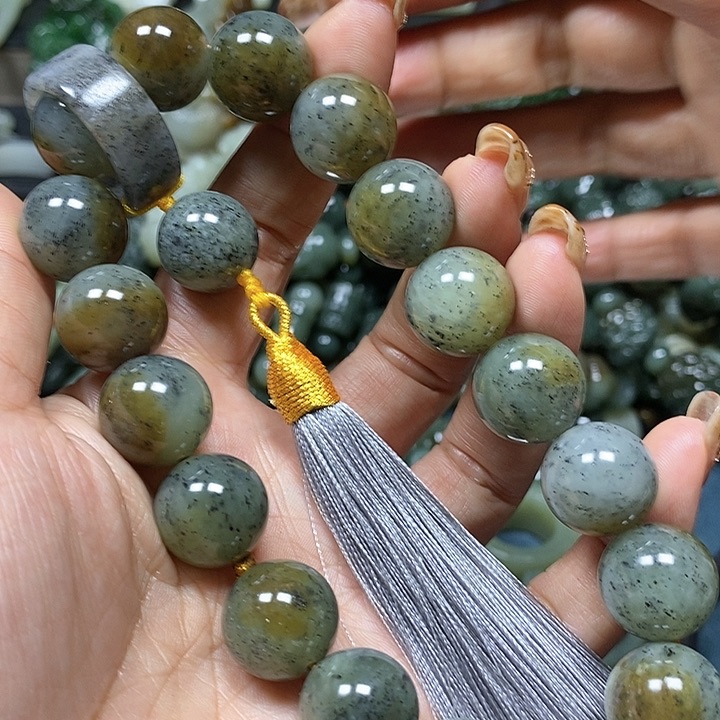 和田玉手串未镶嵌