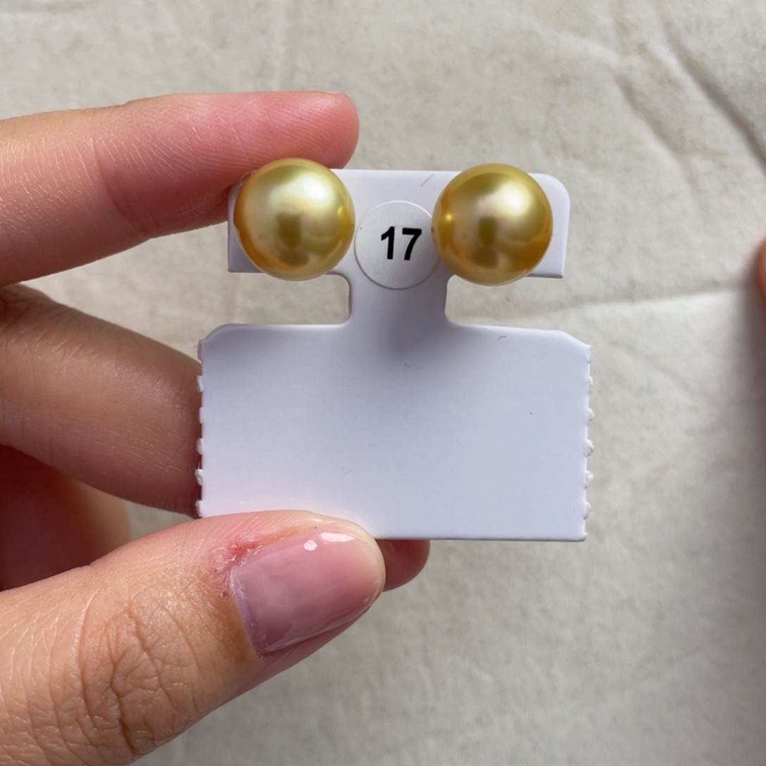 海水珍珠耳饰18K金镶嵌