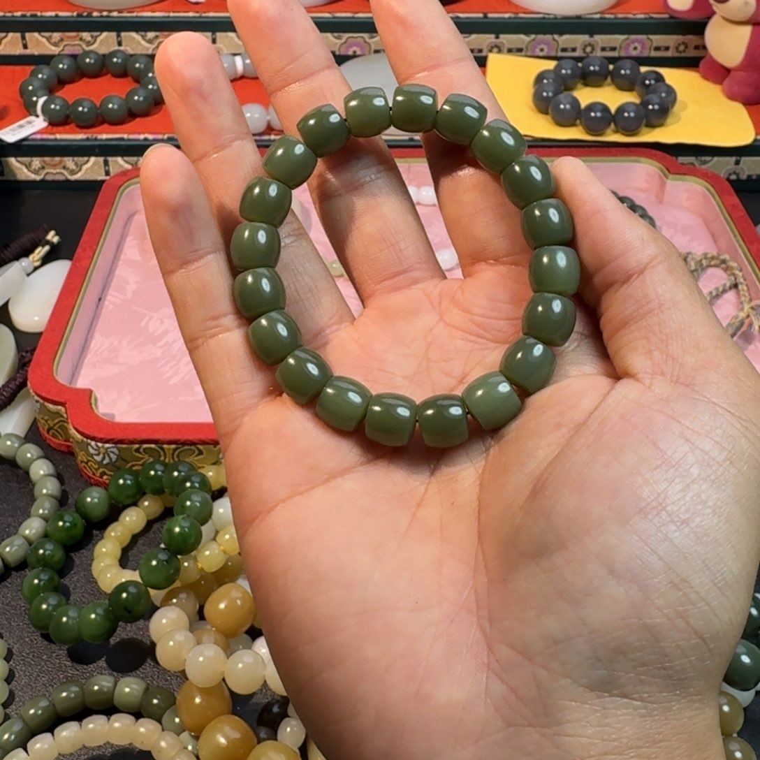 和田玉手串未镶嵌｛****｝和田玉卡10豆青无结构