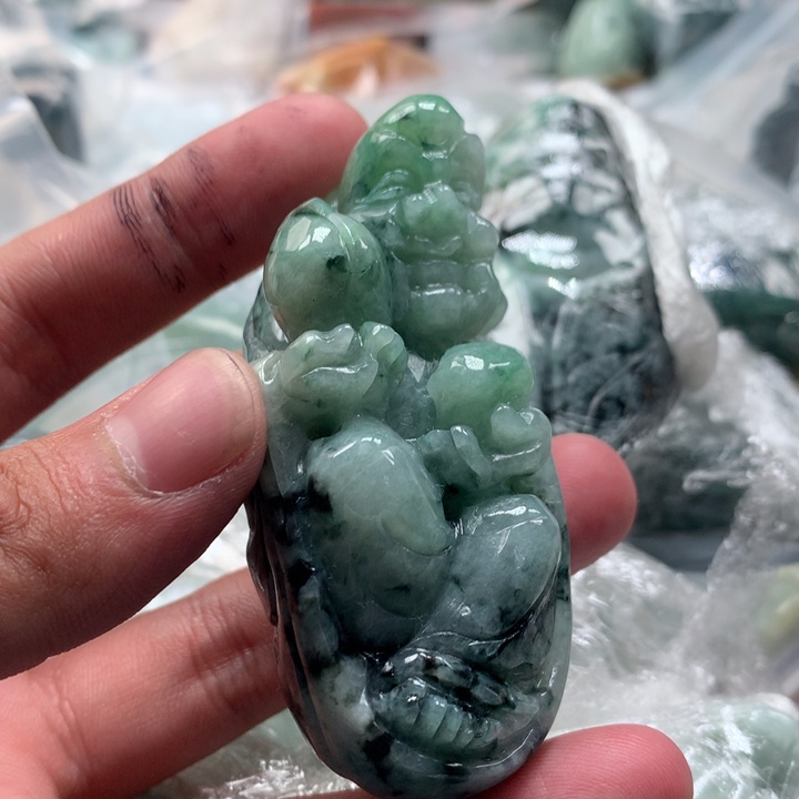 用***1翡翠未镶嵌颈饰保真天然a货翡翠