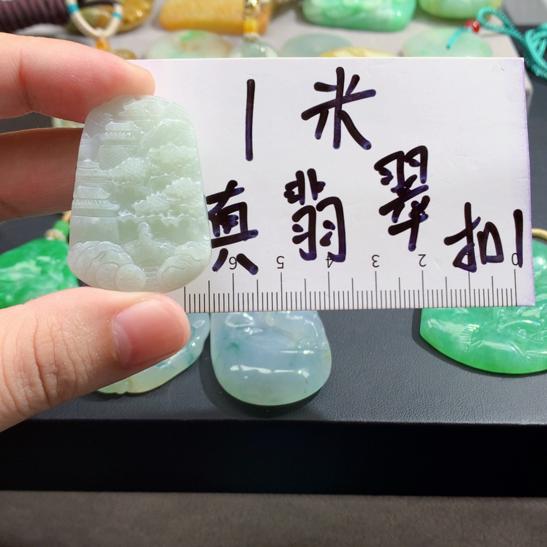 6***你翡翠未镶嵌颈饰翡翠