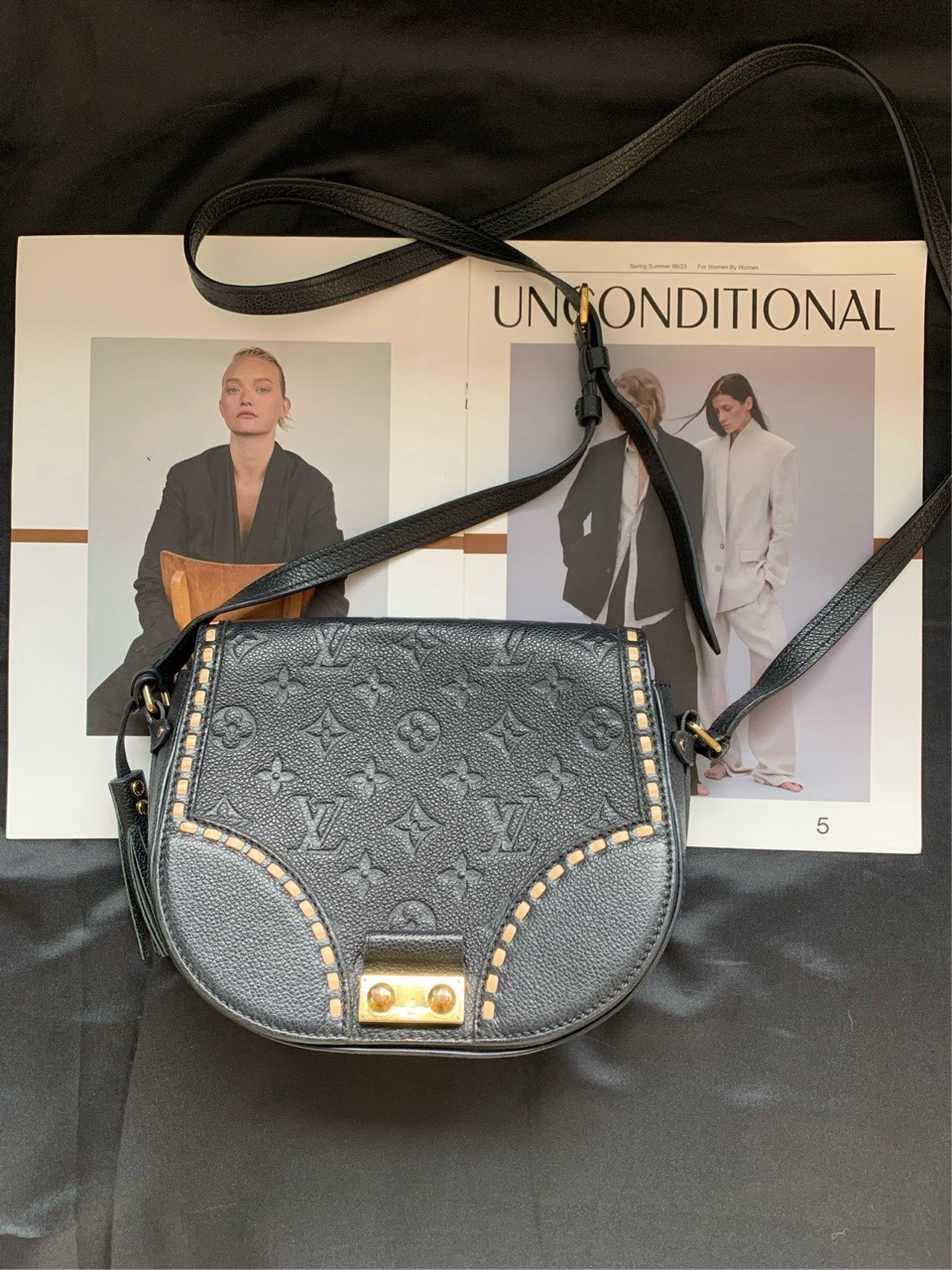 95新 LouisVuitton/路易威登 Junot系列全皮流苏马鞍包 公价15000