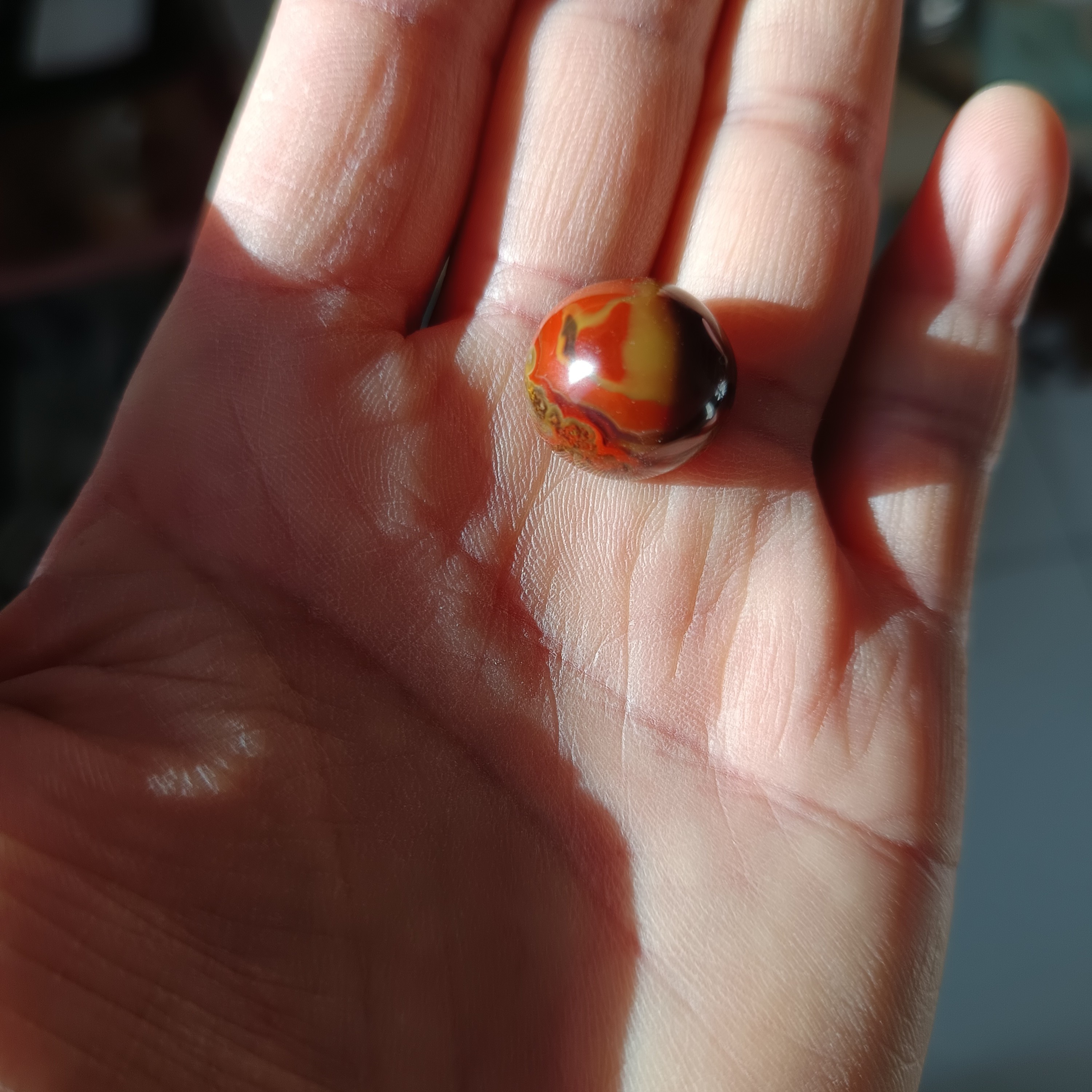 奇石天然红黄不退不换看好下单