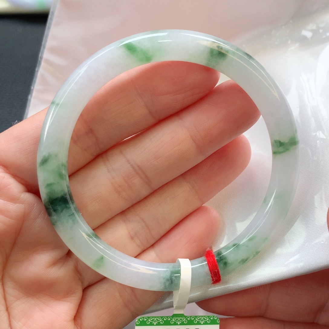 翡翠手镯未镶嵌57圆